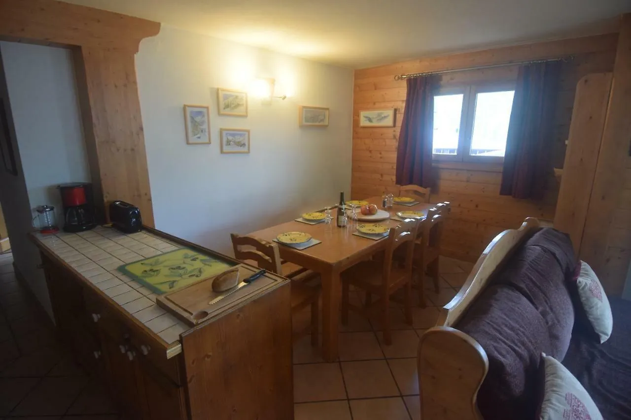 Spacious Apartment 2 Minutes From Ski Lift, Equipped For Babies Les Houches
