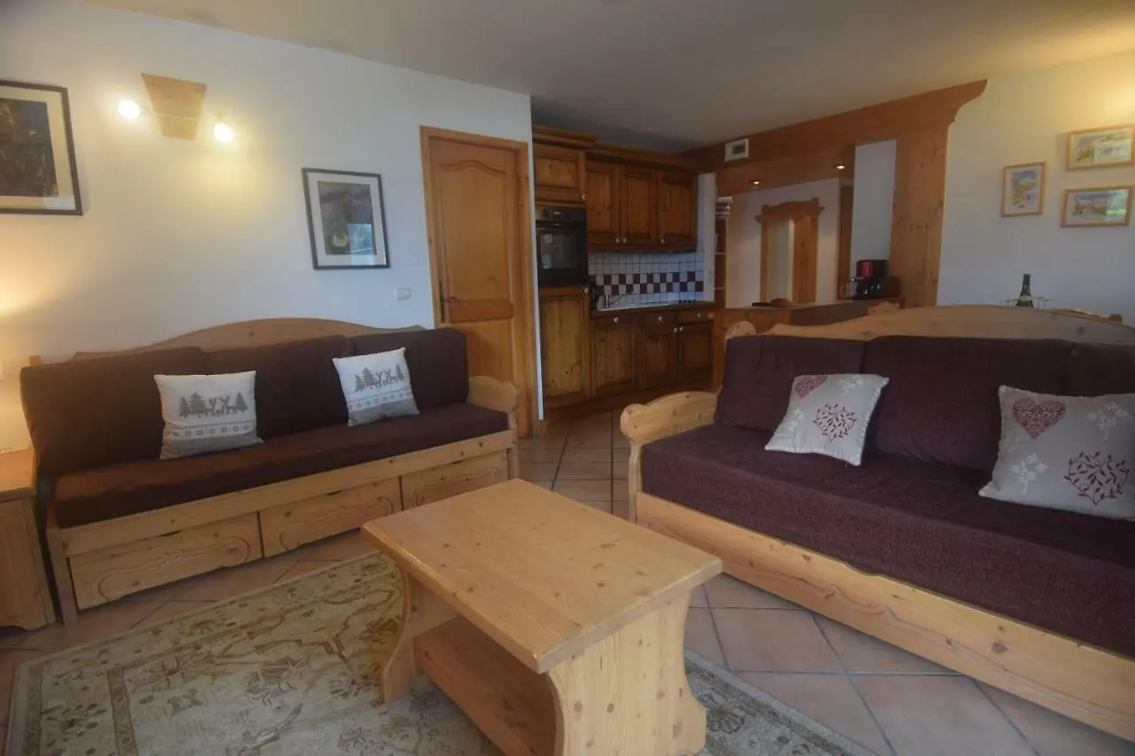 Spacious Apartment 2 Minutes From Ski Lift, Equipped For Babies Les Houches France