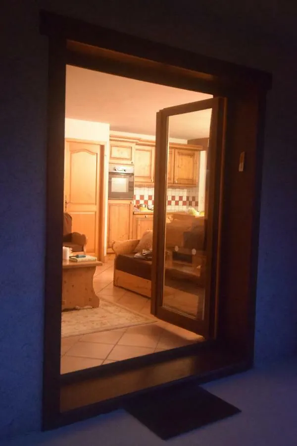 Spacious Apartment 2 Minutes From Ski Lift, Equipped For Babies Les Houches 0*,  France
